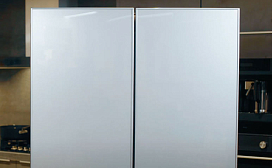 Mitsubishi Electric MR-LXR68EM - Многокамерный холодильник с набором уникальных функций.